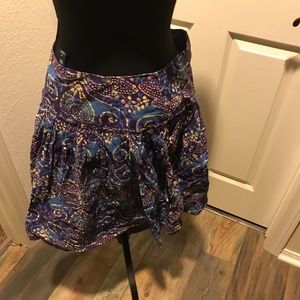 Gap Blues and Purple W The New W/ Tags Multi Color. Zipper Slight Flair Skirt Si